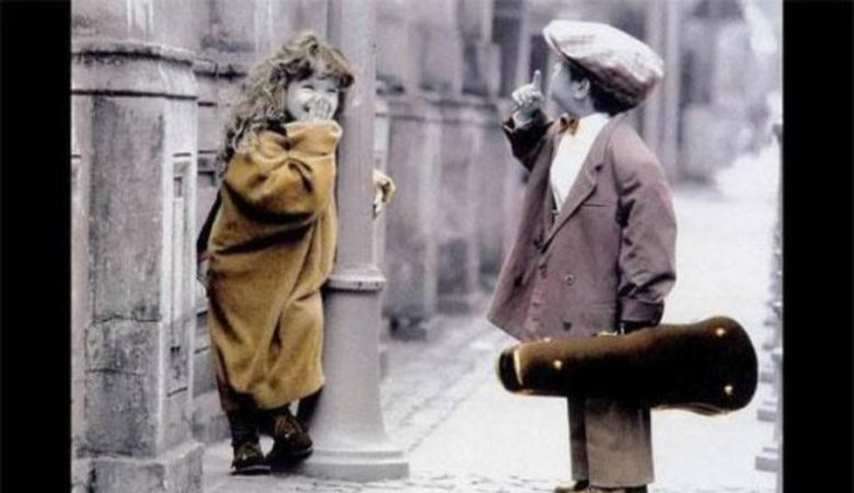 Сүйүү сегиз жашка чейинки балдардын көзү менен