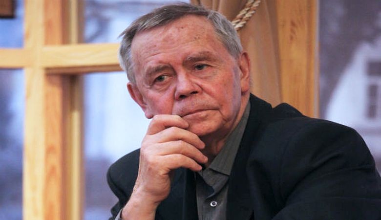 Валентин Распутин: Аялдардын сүйлөшүүсү