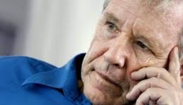 Израиль-Палестин чырында талоонго кабылган жазуучу