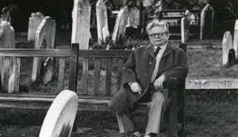 Элиас Канетти: Адам массадан чыкмайын, эркин болалбайт